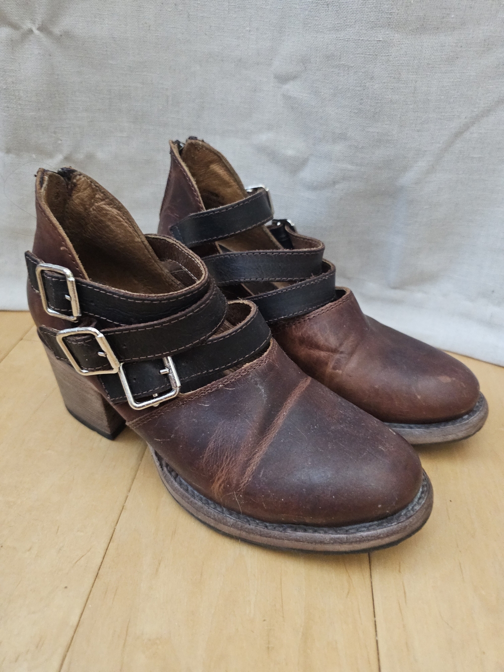 Freebird by Steven Dawson Booties Brown Distressed Leather Triple Buckle Boots - Picture 2 of 12